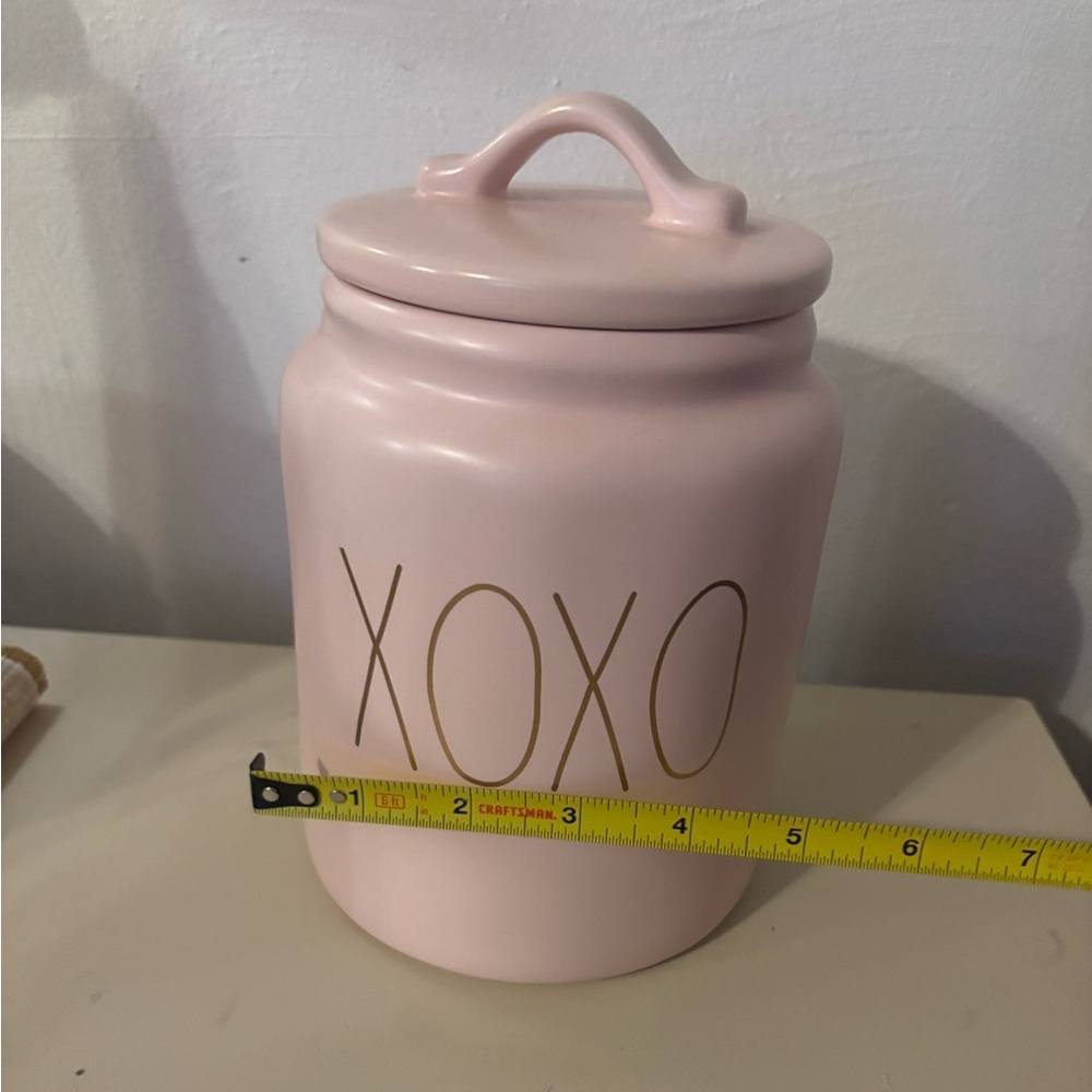 Rae Dunn Valentine’s Day XOXO Canister - Picture 3 of 7
